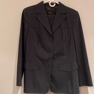 Akris pant suit. Size 14.